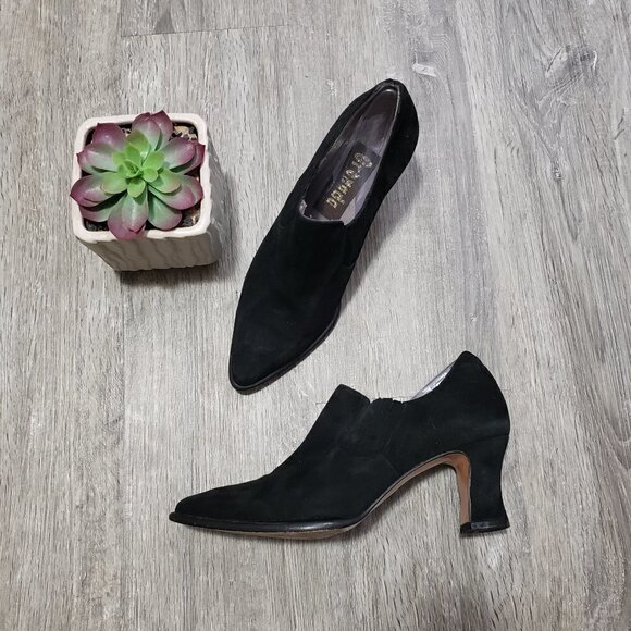 Ingledews Shoes - Ingledews * Vintage Black Suede Ankle Shoe Sz 7.5